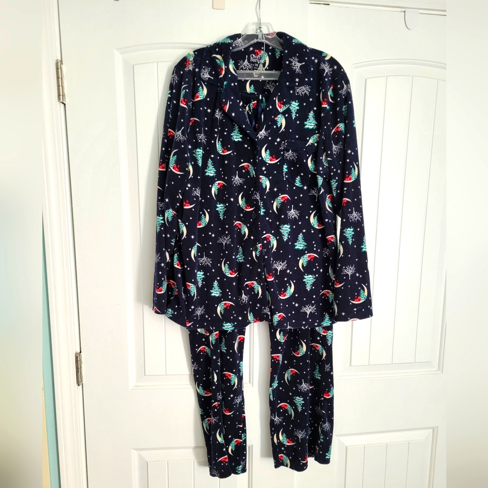 Croft & Barrow Woman's Pajama Set